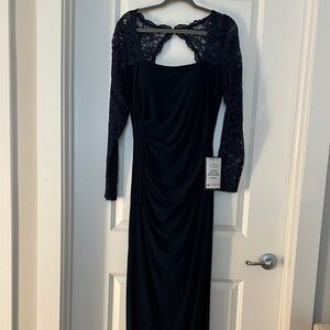 Elegant Navy Blue Lace Evening Dress